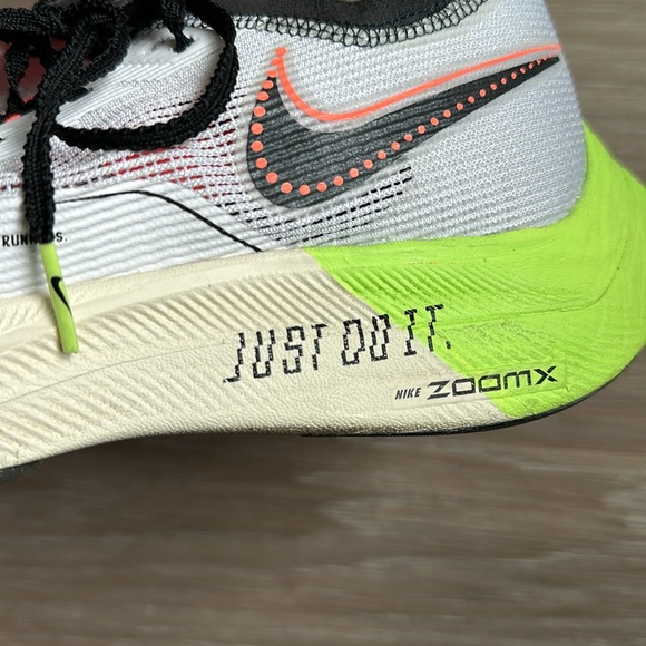 Nike ZoomX Vaporfly Next% 2
'Mismatch' (FB1846-101) Men's Size 10 - Picture 7 of 9
